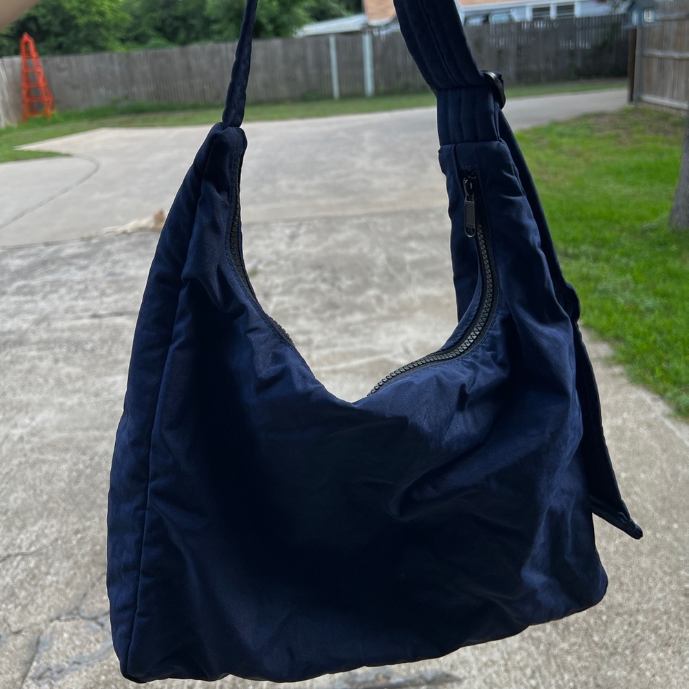 Baggu nylon shoulder bag in navy